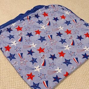 Star Patterned Blanket in Red, White, and Blue - Little Sleepies